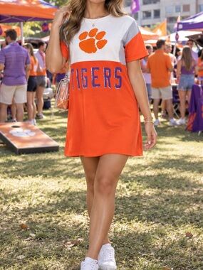 G-III 4Her by Carl Banks Clemson Tigers Short Sleeve T-Shirt Dress in Orange